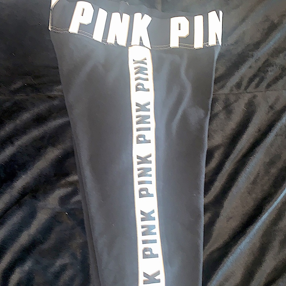 PINK Victoria Secret Yoga leggings - Picture 3 of 5